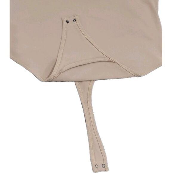 Abercrombie & Fitch Body Soft A&F Seamless Bodysuit Women's Large Beige Cut out‎ - Picture 4 of 8